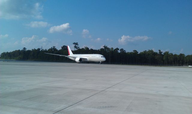 Boeing 787-8 (N6067B) - Ln 46 taxi in from rwy 15/33 at Boeing South Carolina