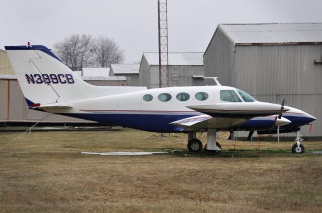 Cessna 401 (N399CB) - Seen at KGAI on 3/14/2009.  Registration was recently seen on a Gulfstream IV-SP too.