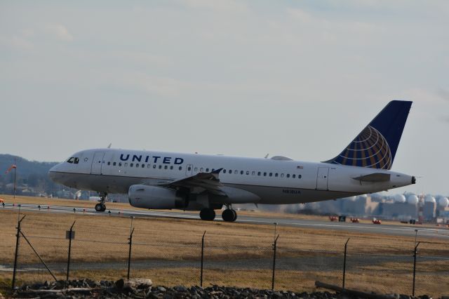 Airbus A319 (N818UA)