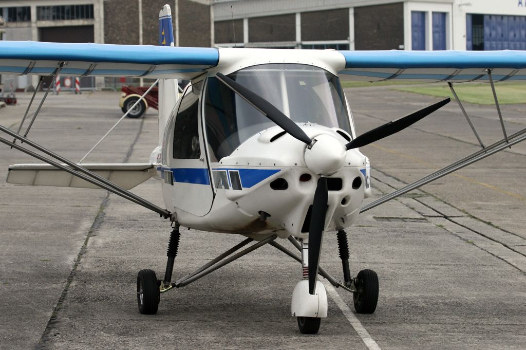 IKARUS Bison (D-MXPG) - IKARUS C42