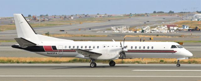 Saab 2000 (N680PA)