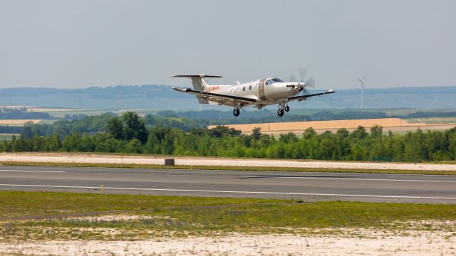 Pilatus PC-12 (LX-FLH)