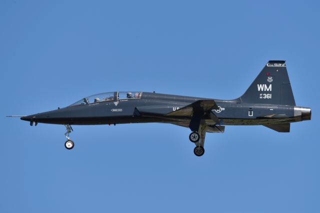 Northrop T-38 Talon (65-0361) - 06-21-22 23-R