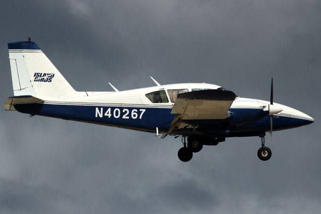 Piper Apache (N40267)