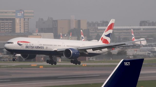 BOEING 777-300ER (G-STBL)