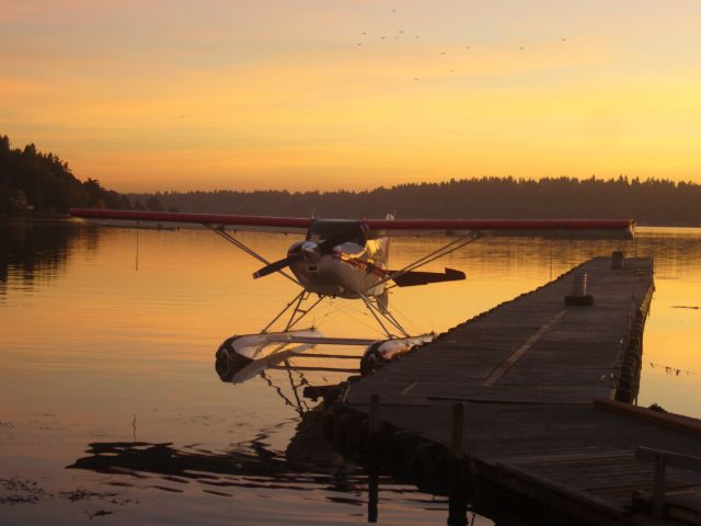 MAULE MT-7-260 Super Rocket (N3187H) - N3187H ending a fun day of flying. Tied up at the dock, Kenmore Air Harbor.