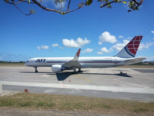 Boeing 757-200 (N751CX)