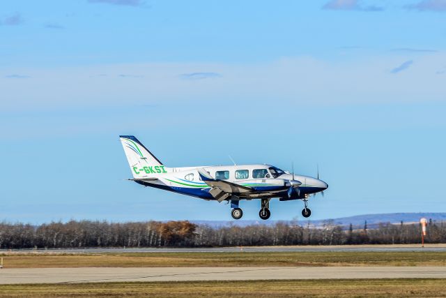 Piper Navajo (C-GKSI)