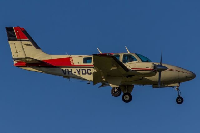 Beechcraft Baron (58) (VH-YDC)