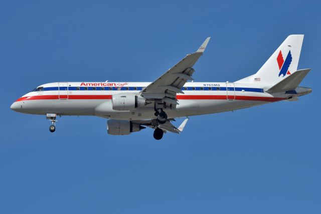 Embraer 175 (N760MQ) - 23-R 02-15-23 AMERICAN EAGLE RETRO SCHEME.