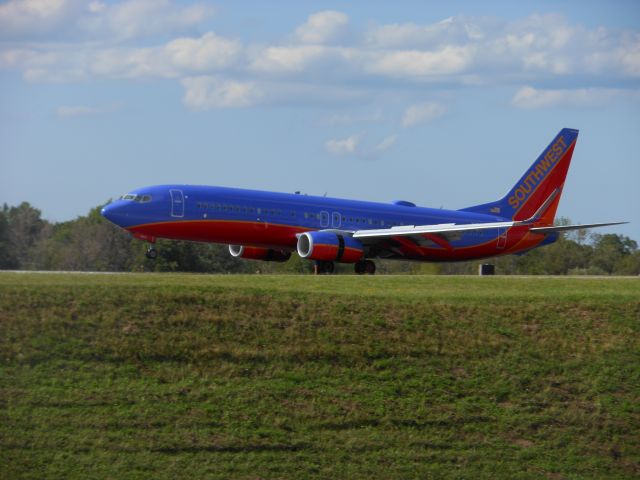 Boeing 737-700 (N946WN)