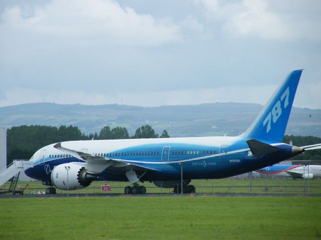 Boeing 787-8 (N787BA) - N787BA B787-8 Parked taxiway 11 after plane arrived from zukohskvy maks air show on august 18 2011 and it will dep to us on august 19 2011