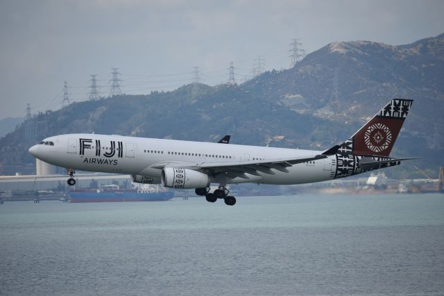 Airbus A330-200 (DQ-FJU)