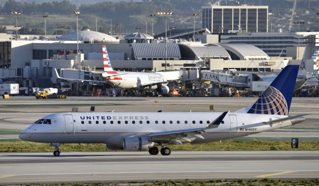 Embraer 170/175 (N140SY) - Arrived at LAX on 25L