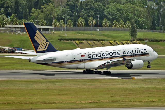 Airbus A380-800 (9V-SKS)