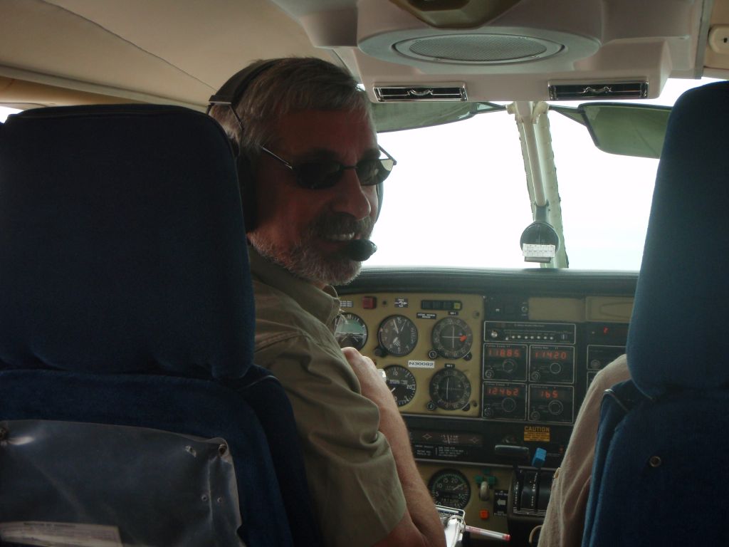 Piper Saratoga (N30082) - Pilot happy we are almost home.