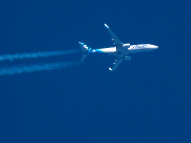 Boeing 737-900 (N263AK)