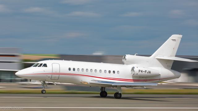 Dassault Falcon 900 (P4-FJA)