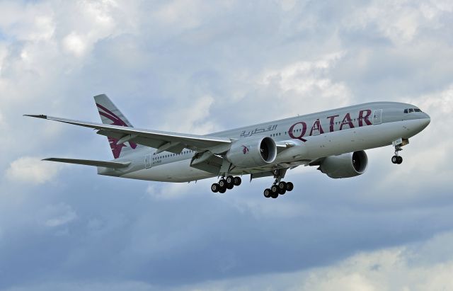 BOEING 767-300 (A7-BBG)