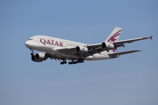 Airbus A380-800 (A7-APD)