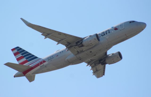 Airbus A319 (N90024)