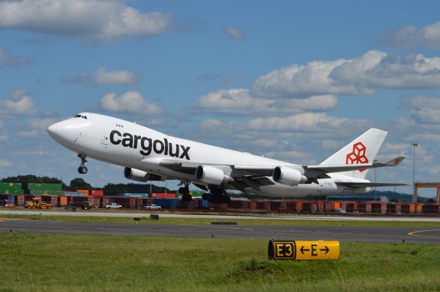 Boeing 747-400 (LX-ECV) - Cargolux 747-400F LX-ECV departing from runway 36R at Huntsville International Airport as CV121. May 25 2017.