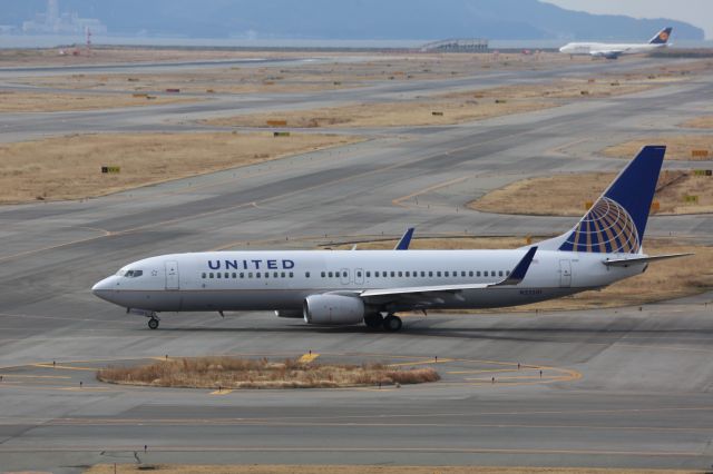 Boeing 737-800 (N25201)
