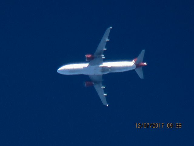 Airbus A320 (N625VA)