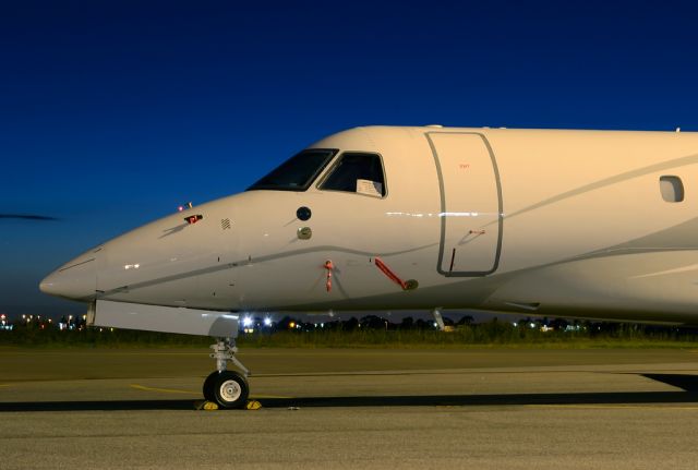 Embraer ERJ-135 (VH-VLT)