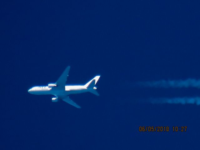 BOEING 767-200 (N791AX)