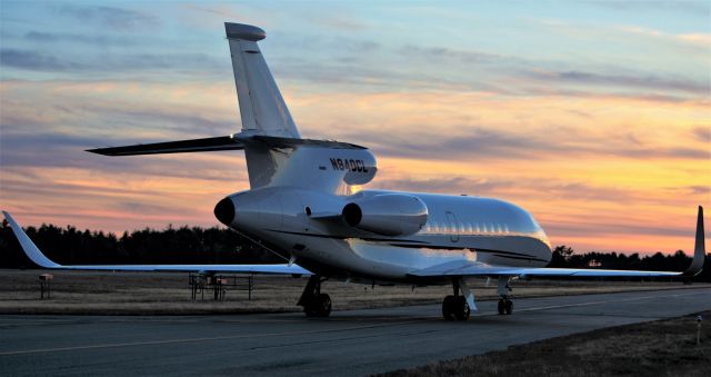 Dassault Falcon 900 (N940CL) - 3 Holer arriving at sunset