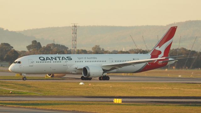 Boeing 787-9 Dreamliner (VH-ZNC) - Boeing 787-9  cn 39040 LN655.Qantas VH-ZNC name "Quokka"  YPPH 230618