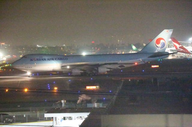 Boeing 747-400 (HL7605)