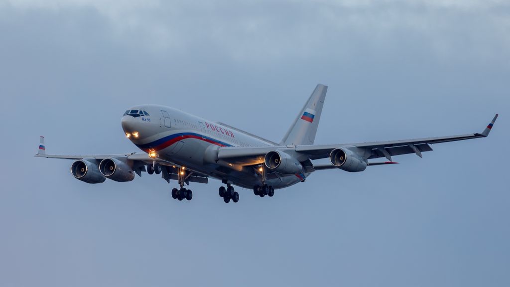 Ilyushin Il-96 (RA-96021)