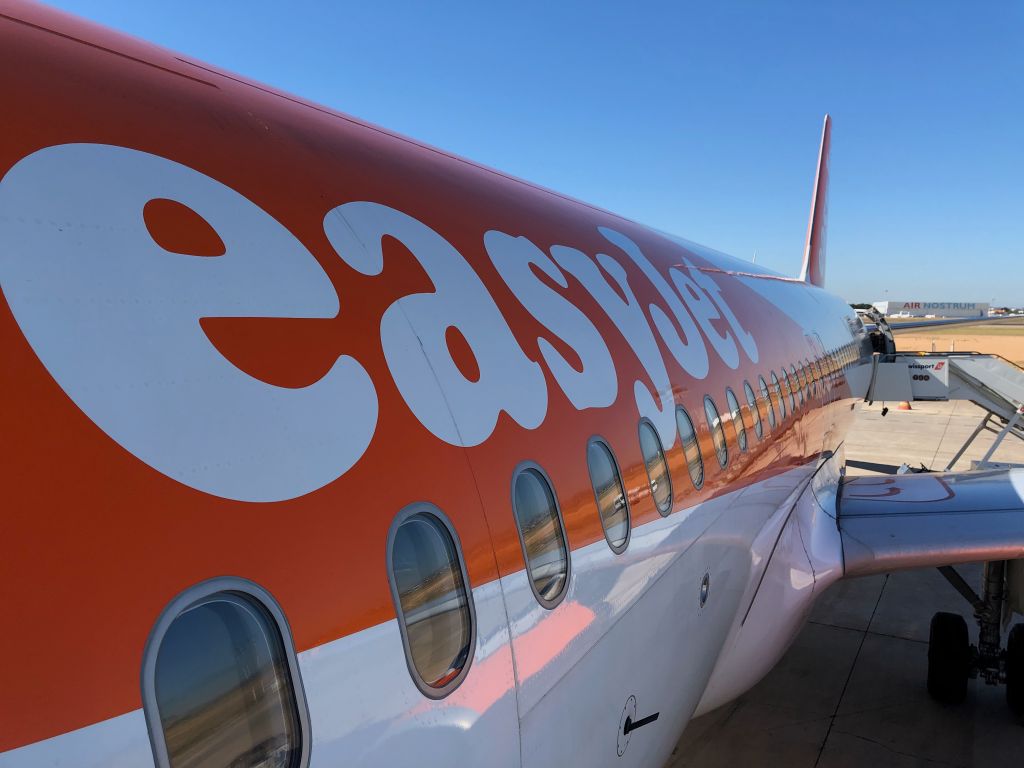 Airbus A320 (G-EZTC) - Beautiful Day For a Flight to LGW
