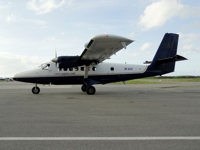 De Havilland Canada Twin Otter (HI644)