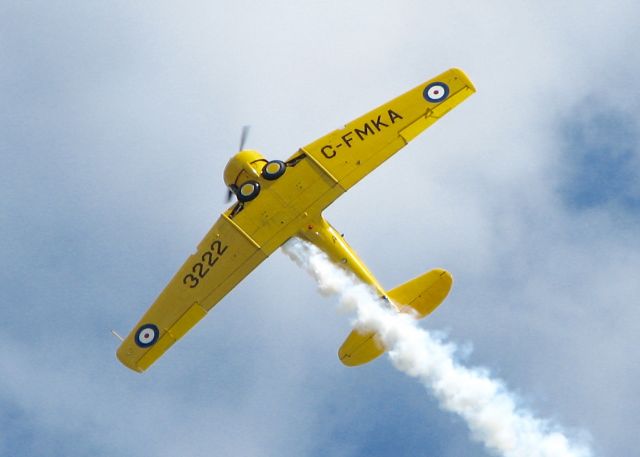 North American T-6 Texan (C-FMKA) - AirVenture 2016.