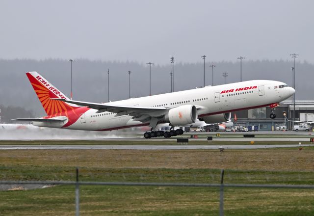 Boeing 777-200 (VT-AEI)