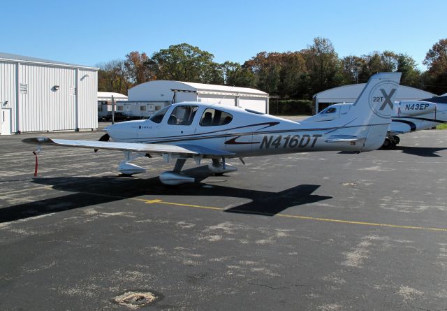 Cirrus SR-22 (N416DT)