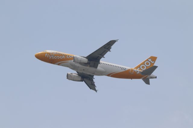 Airbus A320 (9V-TRU)