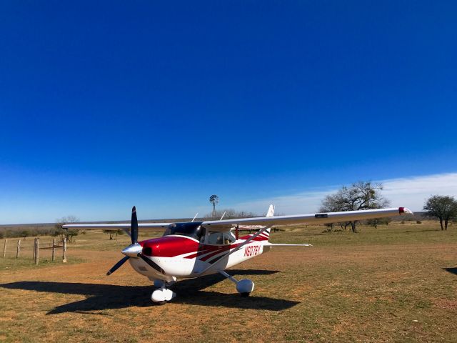 Cessna Skylane (N6076Y)