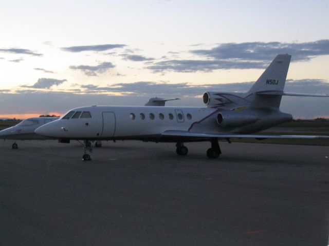 Dassault Falcon 50 (N896DA) - Stopped in for Dove Season September 2004. Currently N896DA