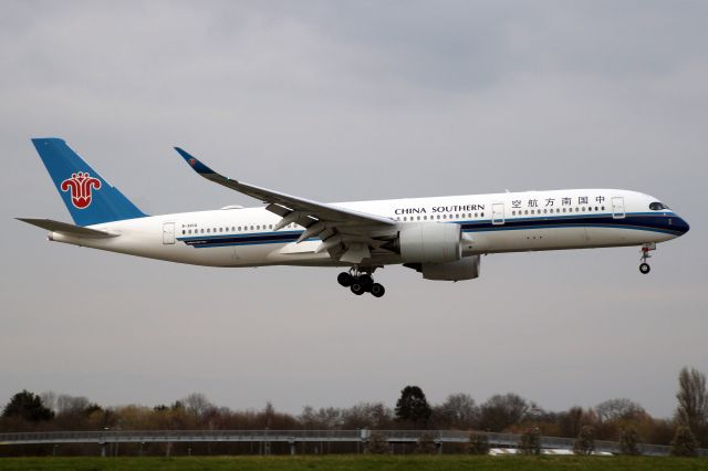 Airbus A350-900 (B-32CQ) - On short finals for rwy 09L on 9-Mar-24 operating flight CSN673 from ZBAD.