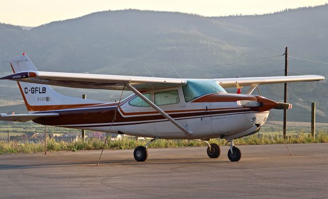 Cessna Skyhawk (C-GFLB)