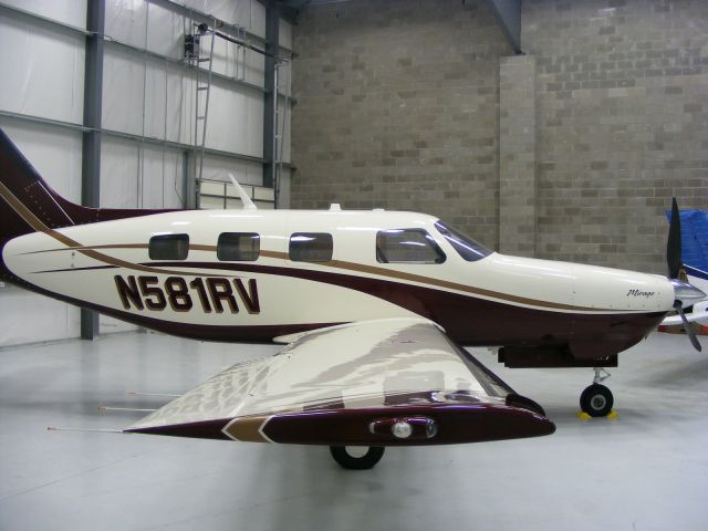 Piper Malibu Mirage (N581RV)