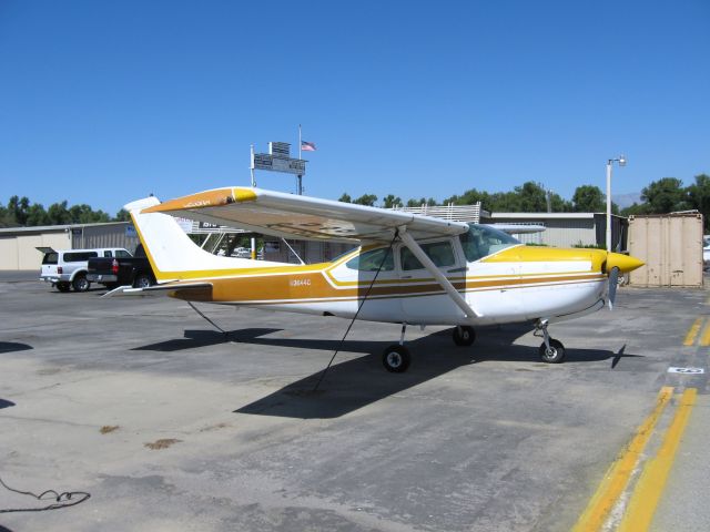 Cessna Skylane (N3644C) - At Corona Airport