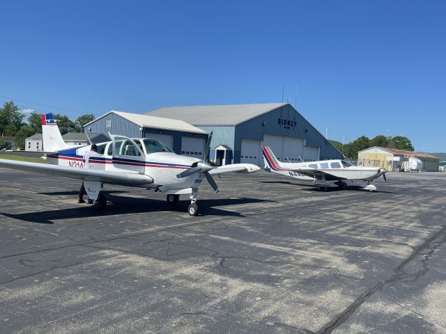 Beechcraft Bonanza (33) (N3146W) - Fuel Stop