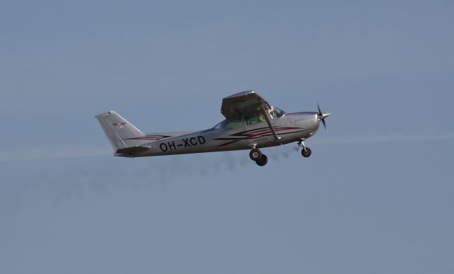 Cessna Skyhawk (OH-XCD) - Cesnna 172N mod Skyhawk.