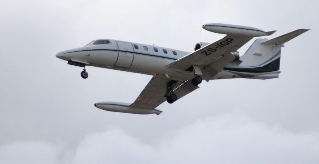 Learjet 35 (ZS-IGP)