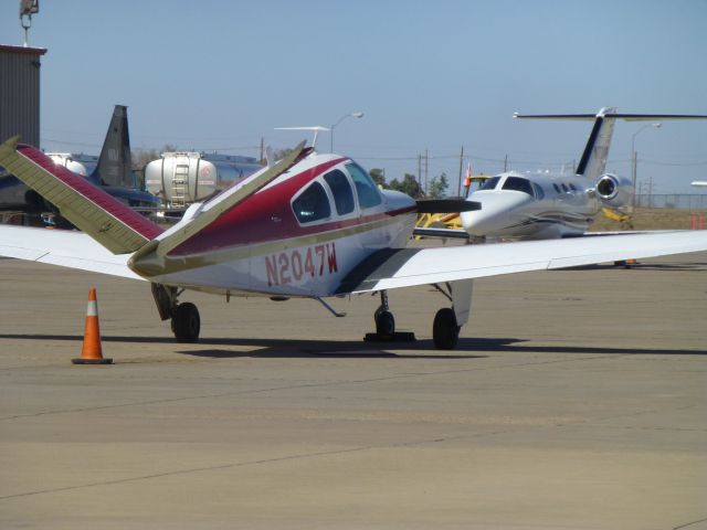 Beechcraft 35 Bonanza (N2047W)